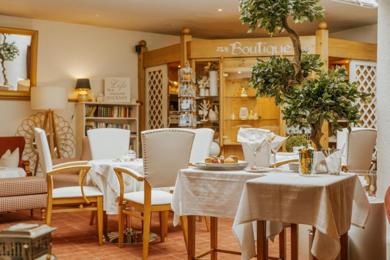 Hotel Pfeifer Gaschurn Extérieur photo