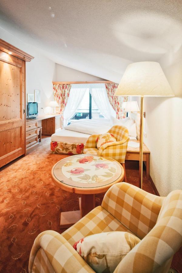 Hotel Pfeifer Gaschurn Extérieur photo