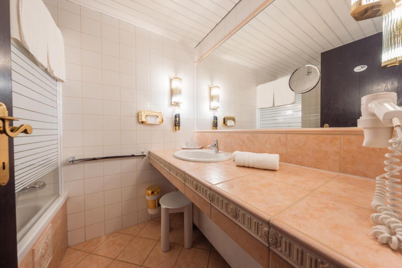 Hotel Pfeifer Gaschurn Extérieur photo