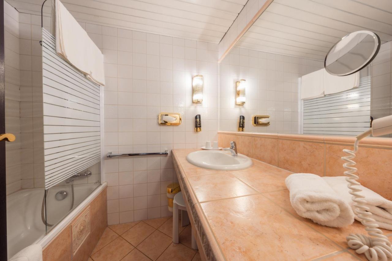 Hotel Pfeifer Gaschurn Extérieur photo