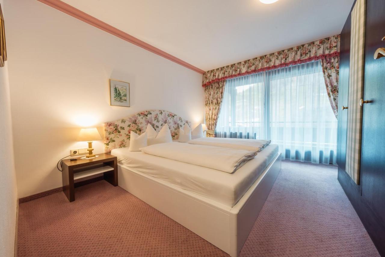 Hotel Pfeifer Gaschurn Extérieur photo